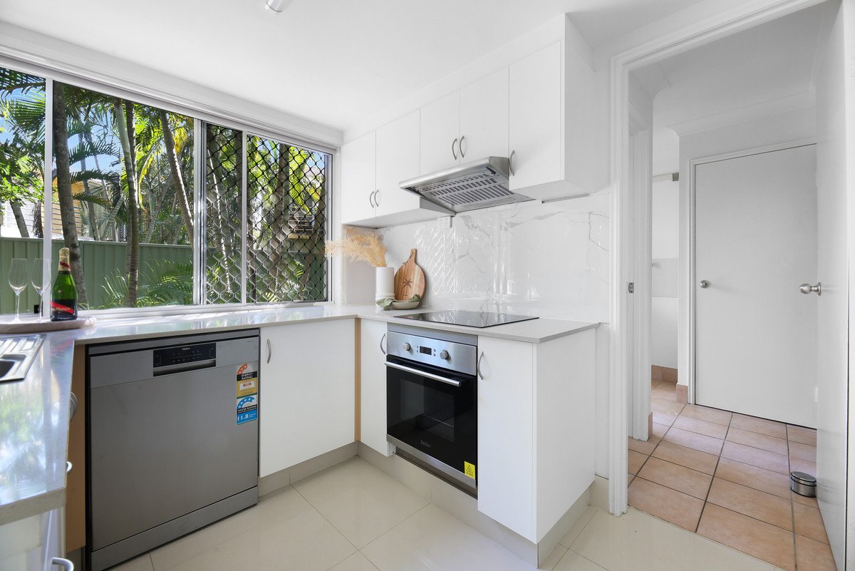 75/215 Cottesloe Drive Mermaid Waters 4