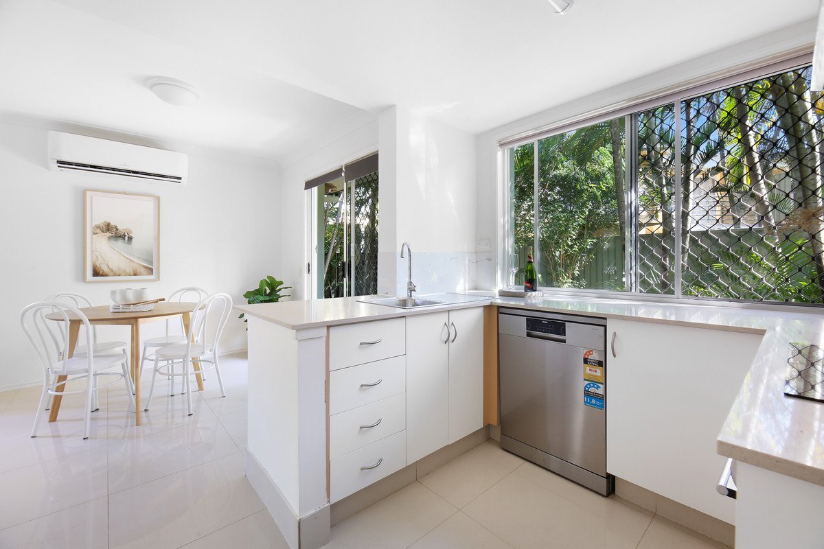 75/215 Cottesloe Drive Mermaid Waters 5