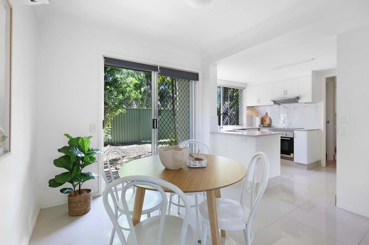 75/215 Cottesloe Drive Mermaid Waters 6