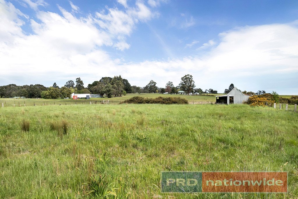 753 Linton-Carngham Road SNAKE VALLEY 8
