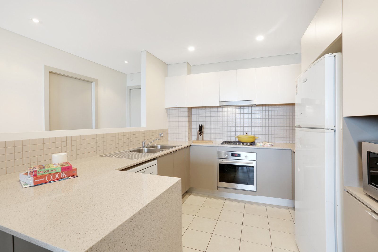 75/313-323 Crown Street WOLLONGONG 2
