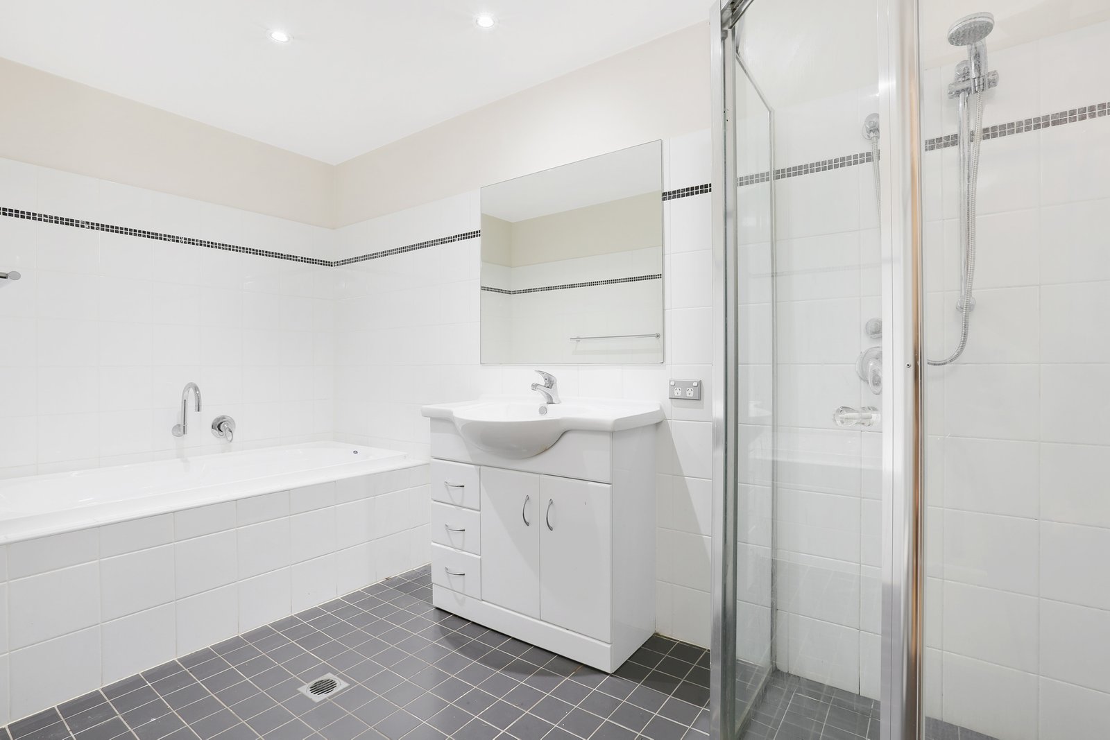 75/313-323 Crown Street WOLLONGONG 3
