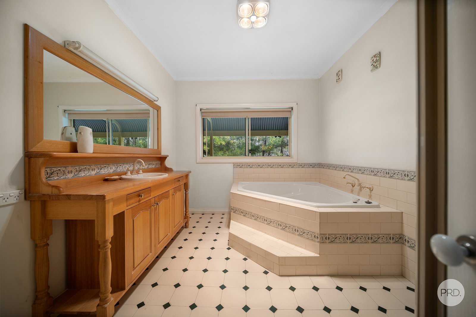 754 Kellys Road LYAL 10