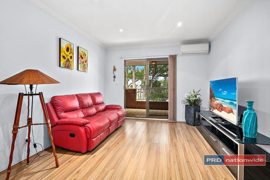 7/54 St Georges Parade HURSTVILLE 2