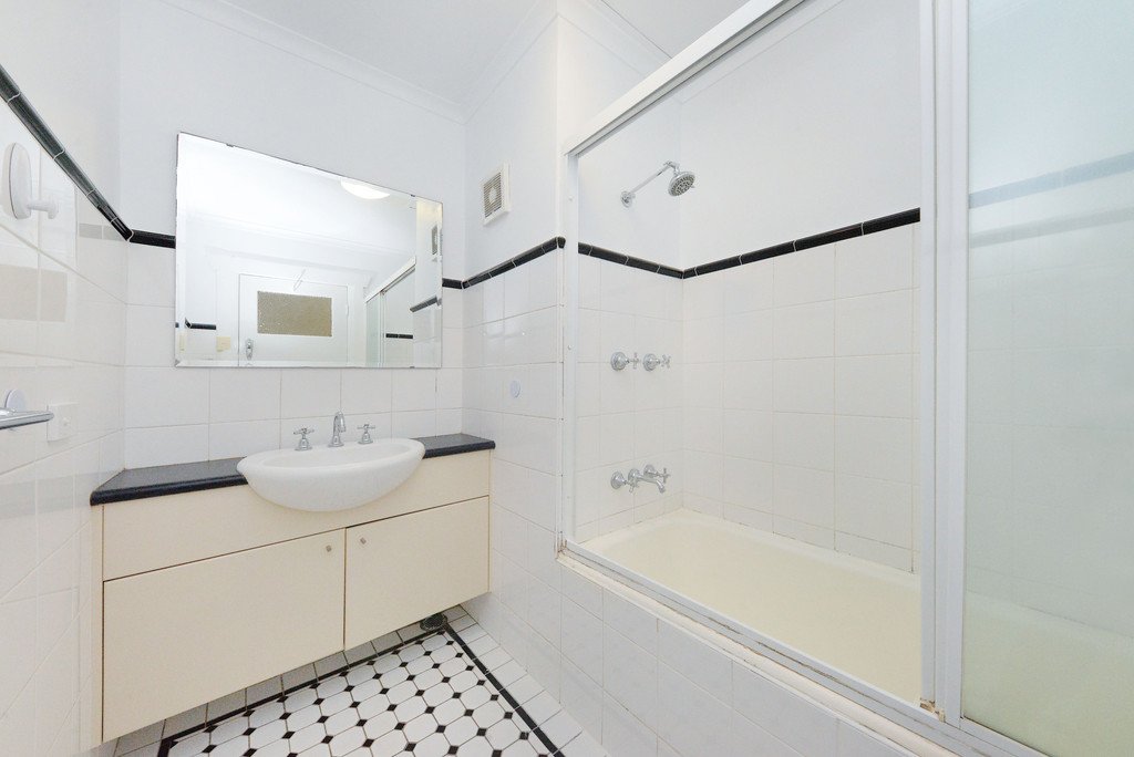7/55 Coogee Bay Road RANDWICK 4