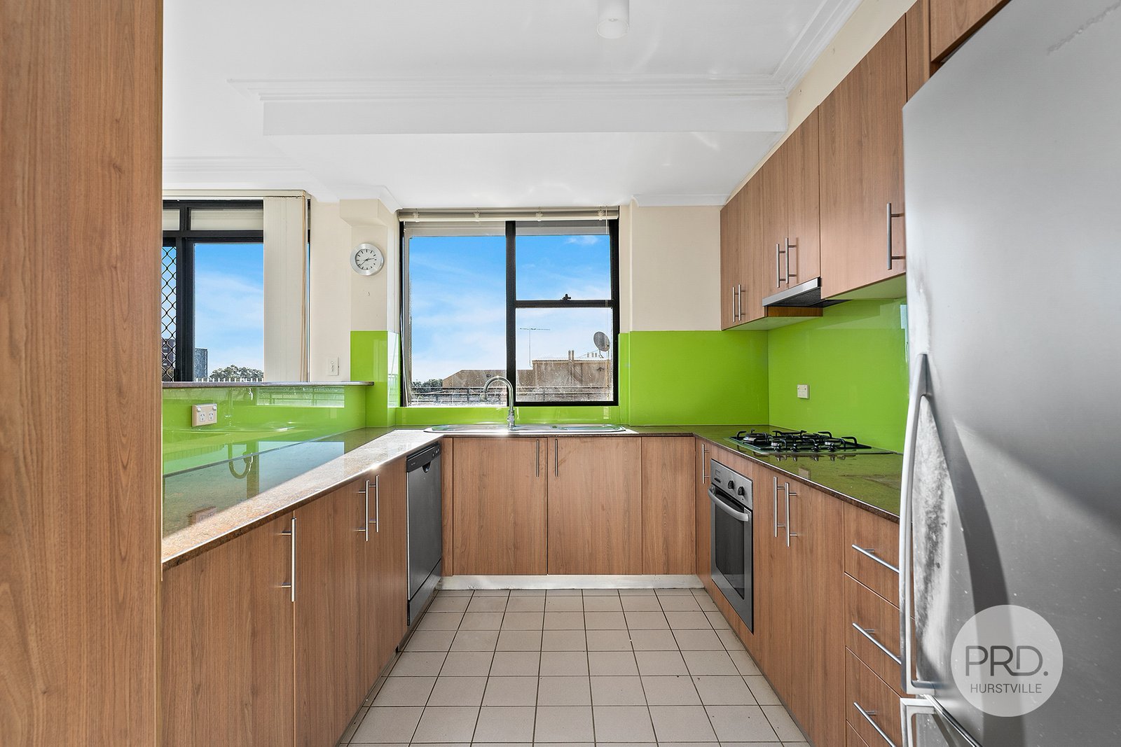 75/6-12 Carrington Avenue HURSTVILLE 4