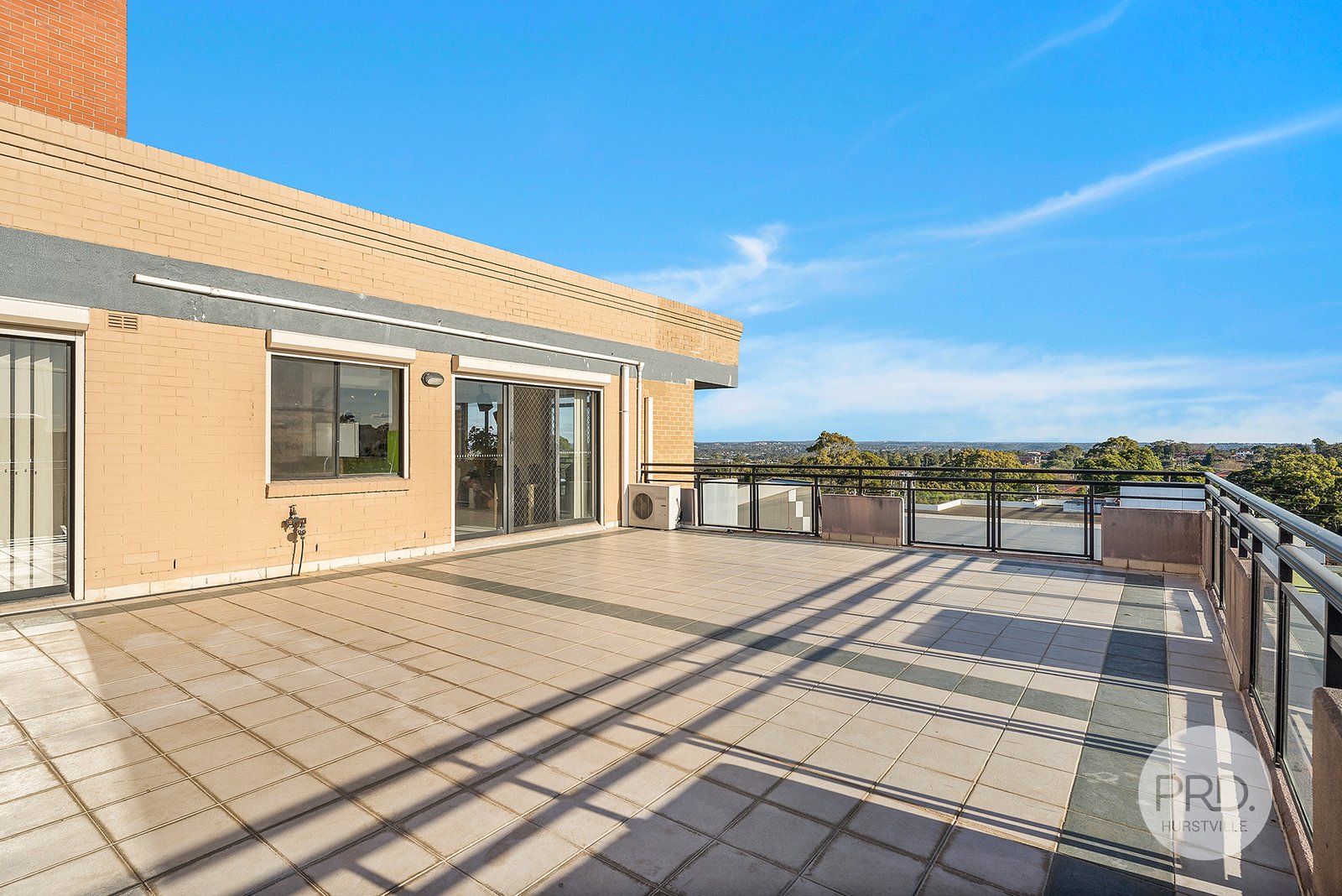 75/6-12 Carrington Avenue HURSTVILLE 7