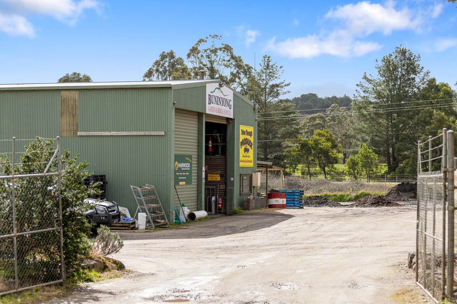 Gallery: 7565 Midland Highway