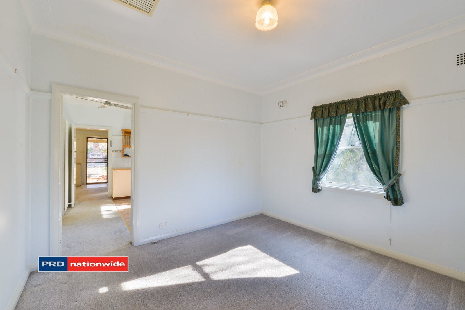 757 New England Highway TAMWORTH 15