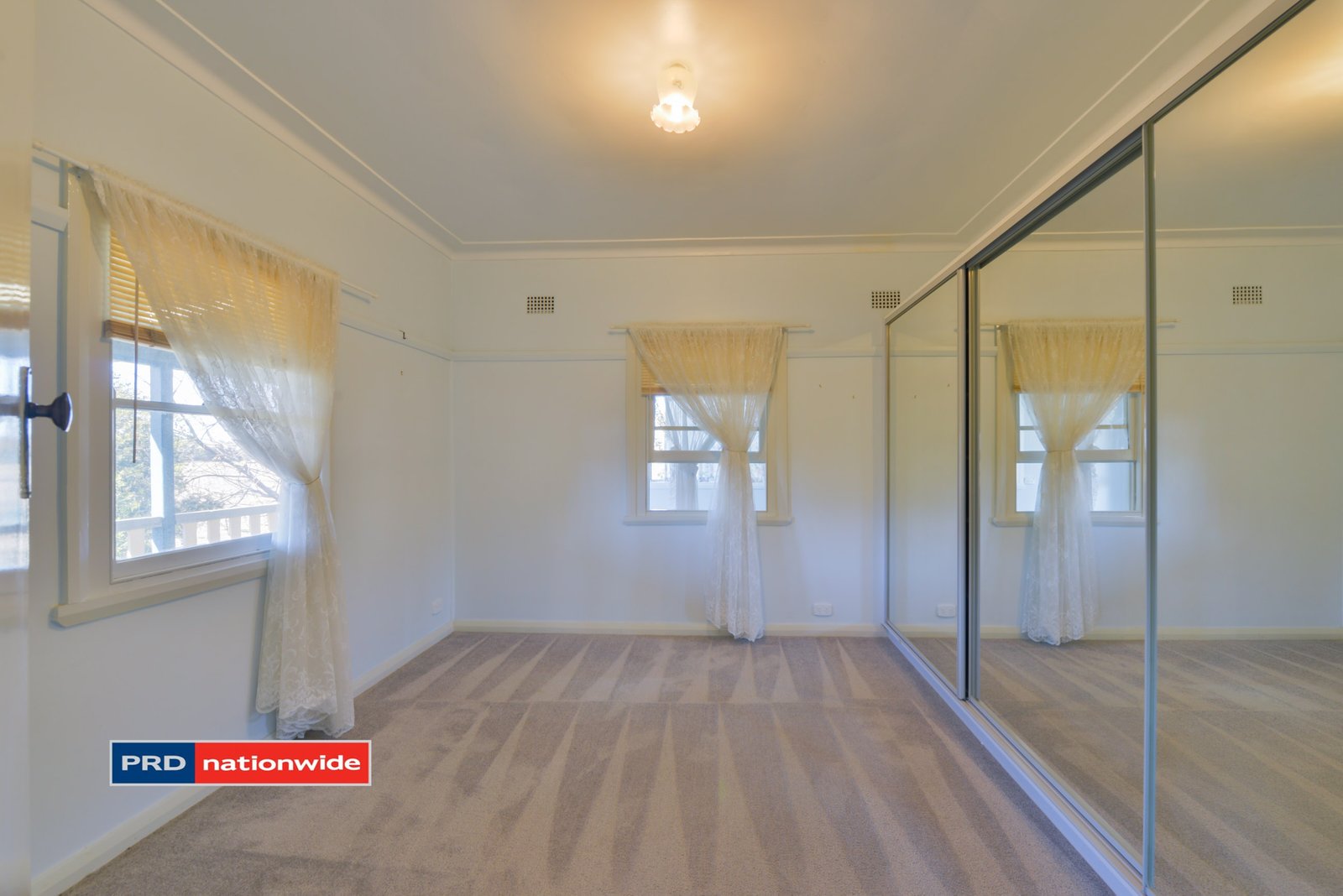 757 New England Highway TAMWORTH 17