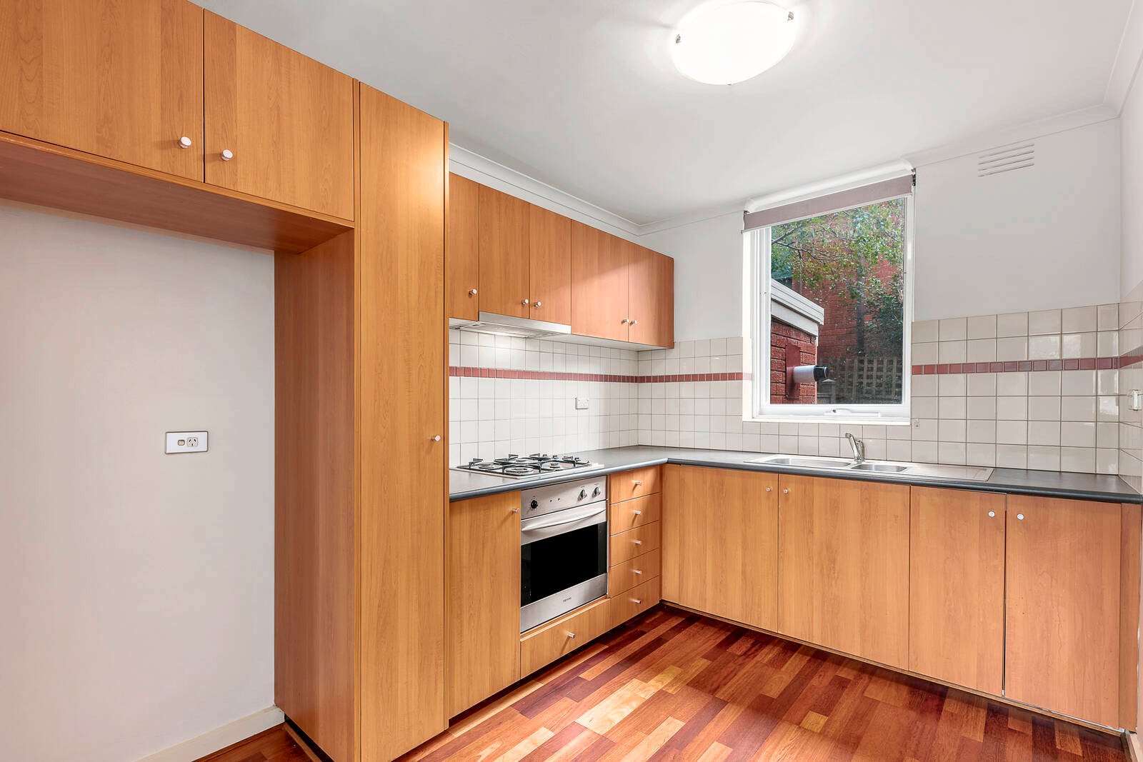 Real Estate and Property in 758 Burwood Road, Hawthorn East, VIC