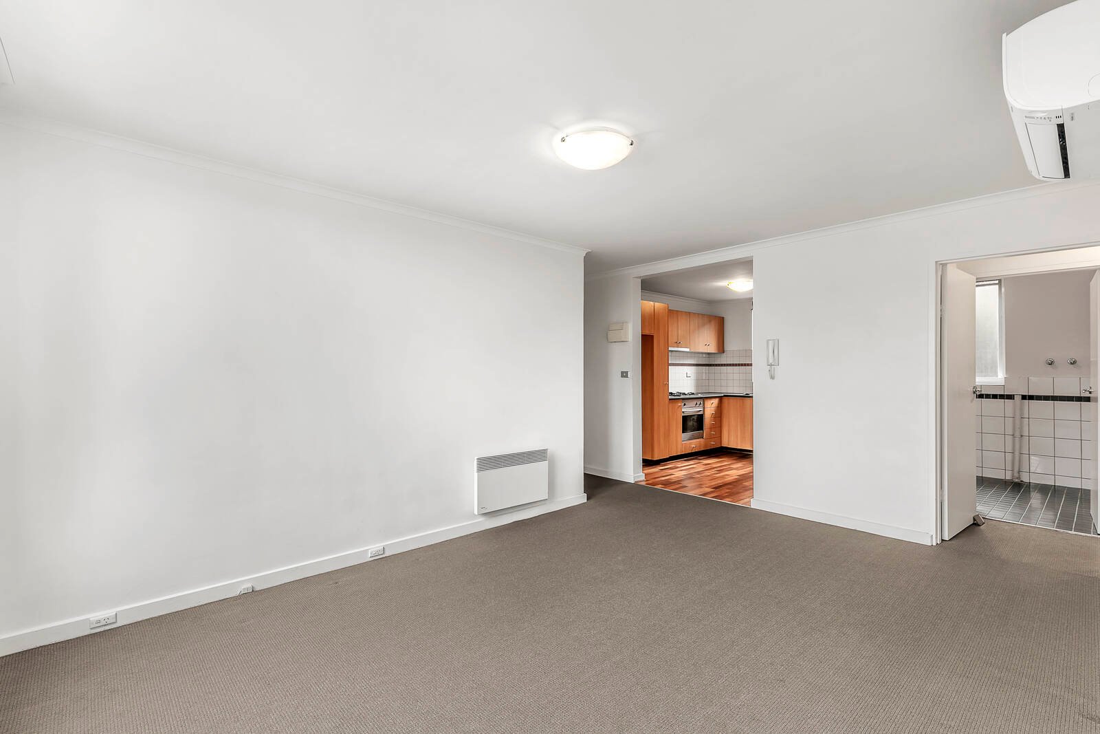 Real Estate and Property in 758 Burwood Road, Hawthorn East, VIC