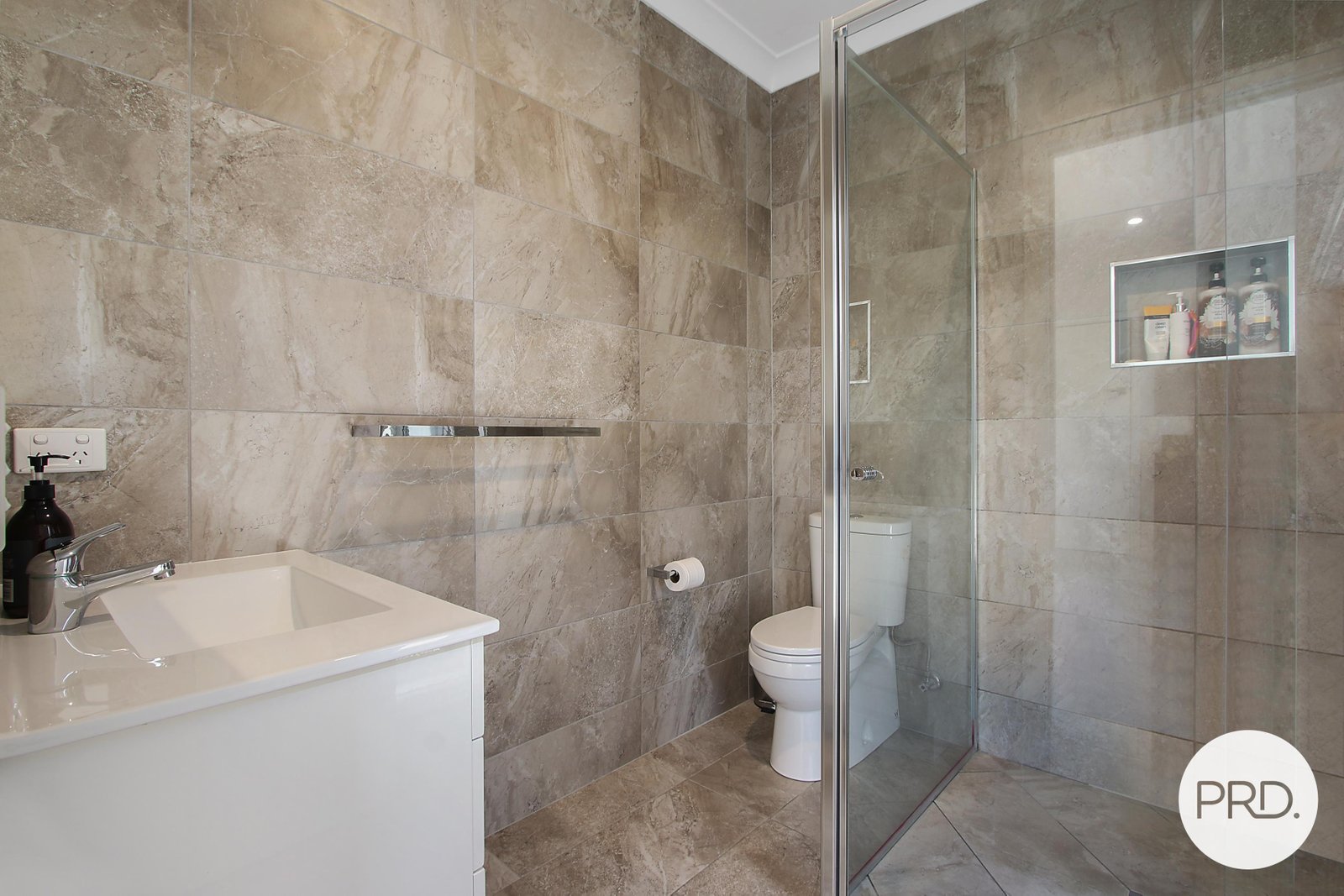 759 Pemberton Street ALBURY 6
