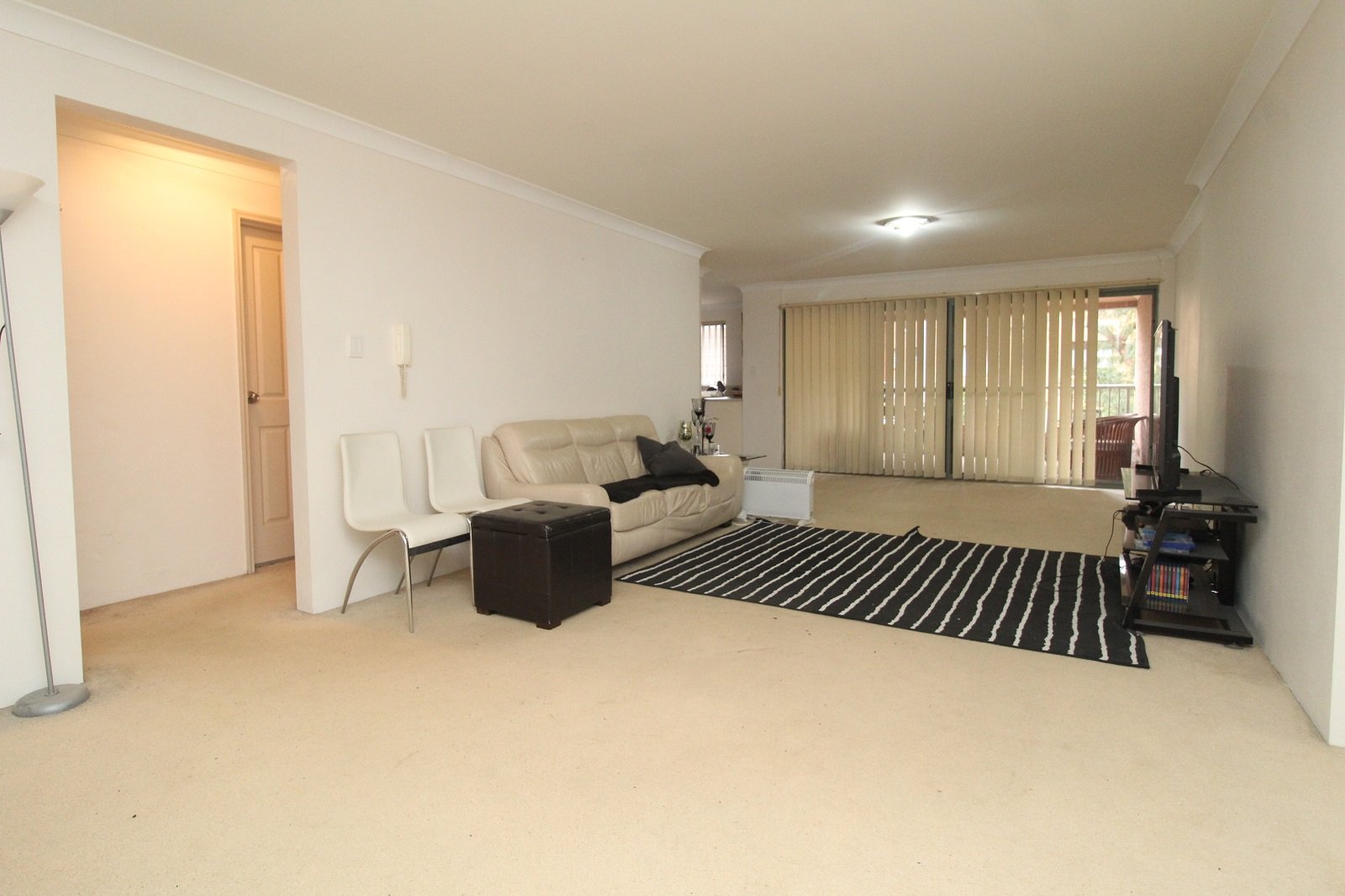 7/5A APSLEY Street PENSHURST 2