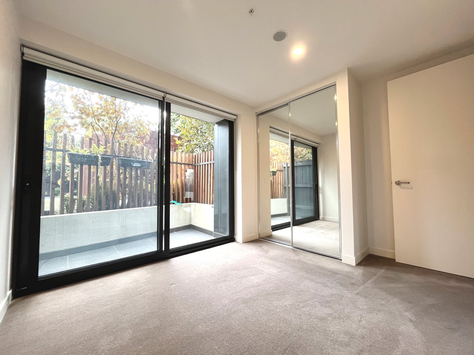 Gallery: 7/5A Winton Road