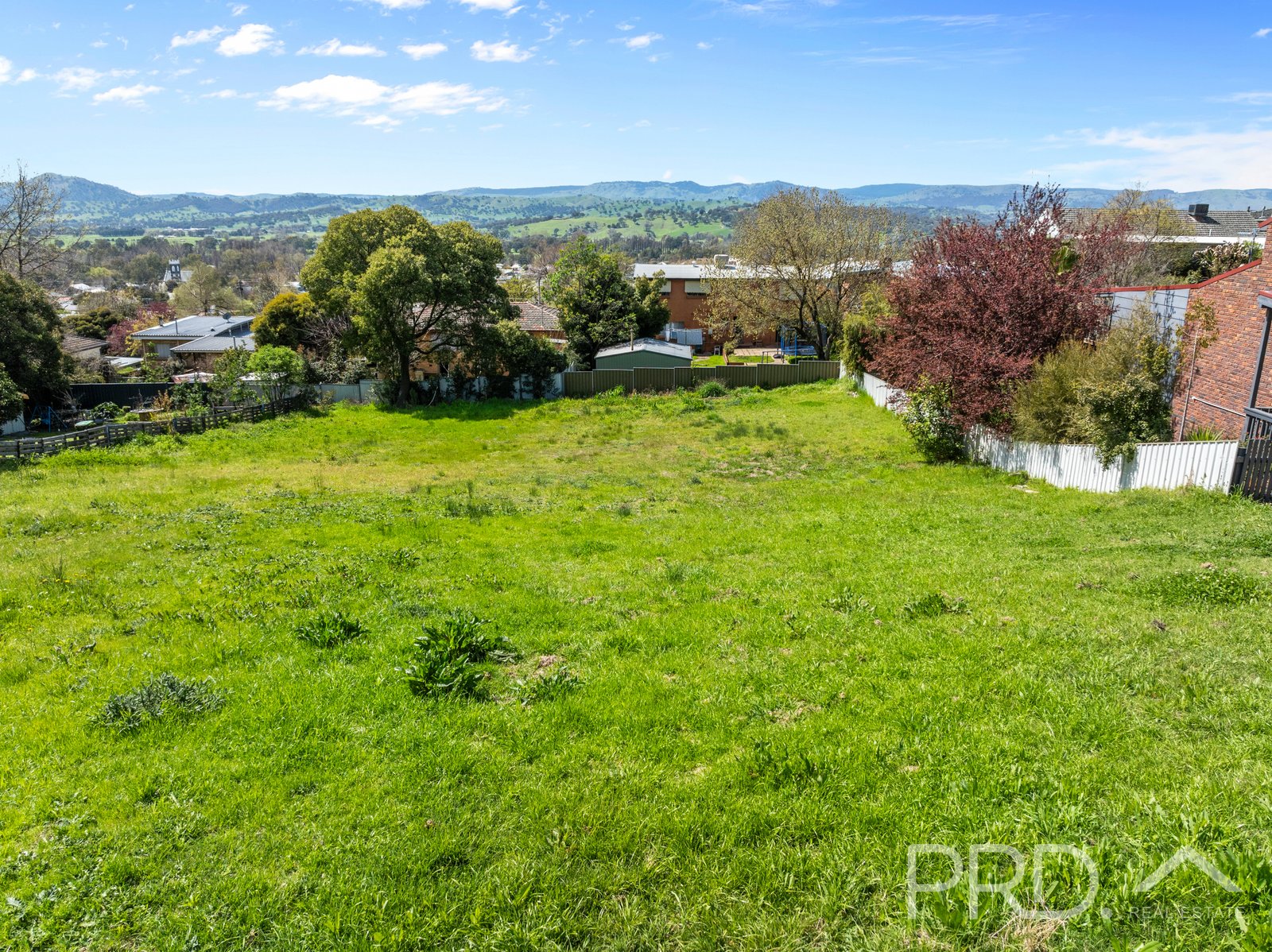 76 & 78 Dalhunty Street TUMUT 5