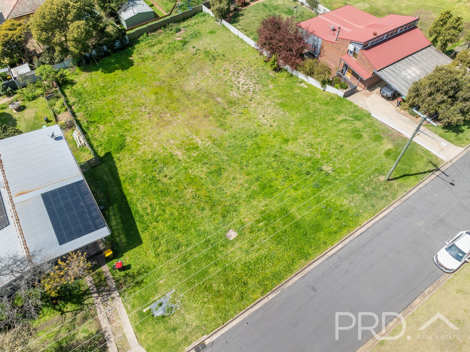 76 & 78 Dalhunty Street TUMUT 8