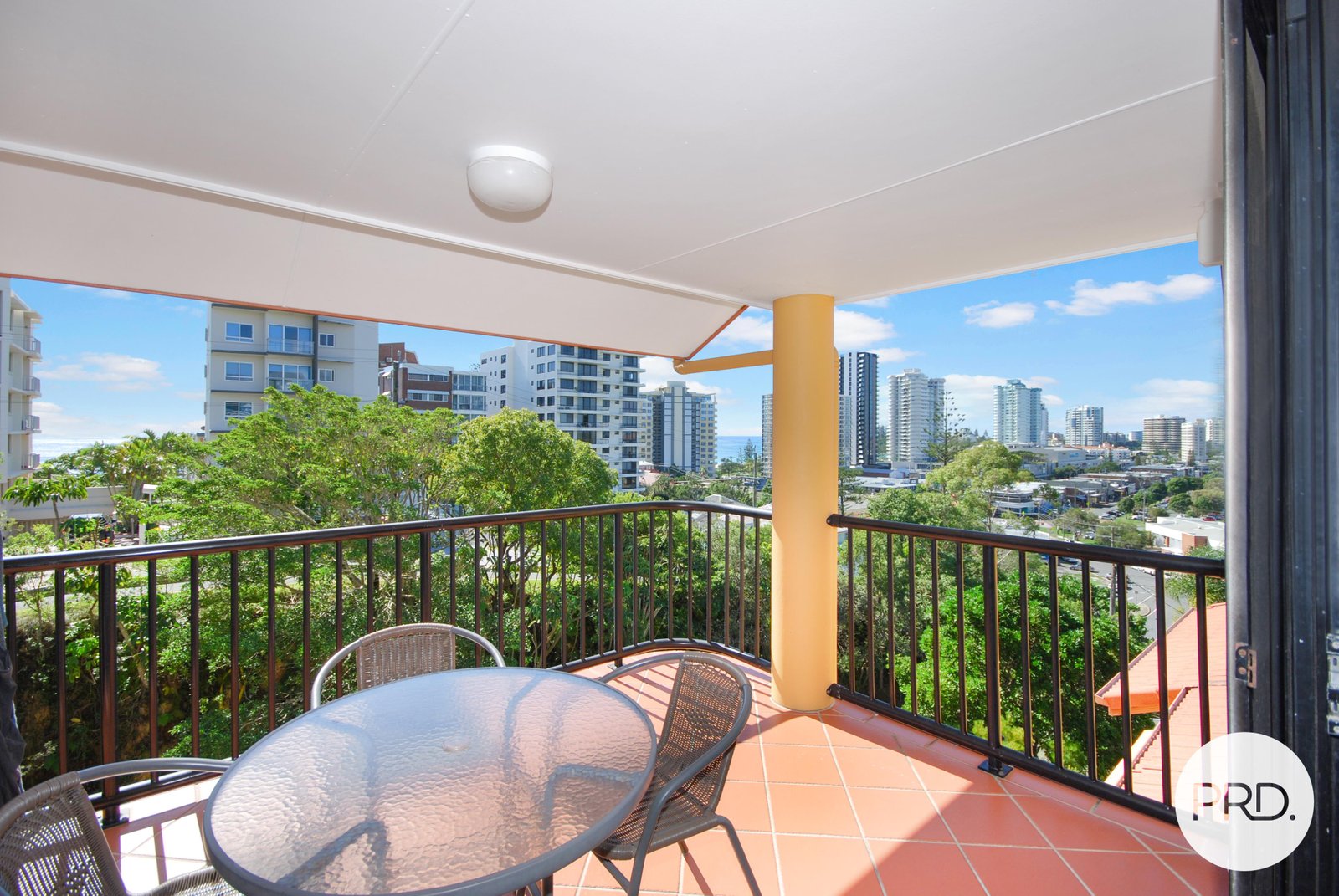 7/6-8 Rutledge Street COOLANGATTA 1