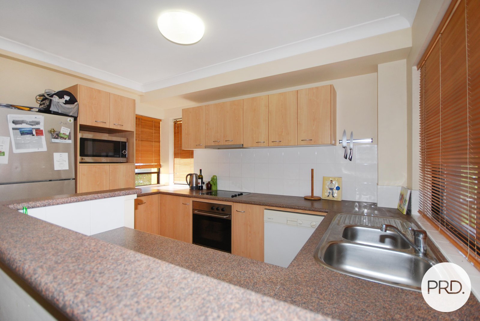 7/6-8 Rutledge Street COOLANGATTA 5