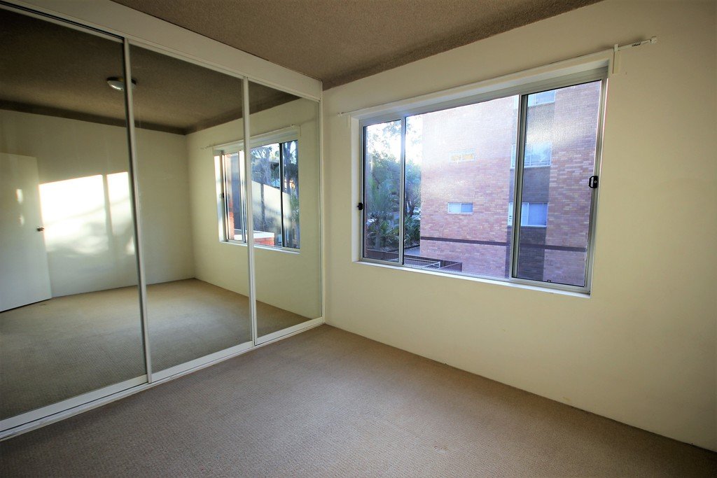 7/6-8 Taylor Street KOGARAH 4