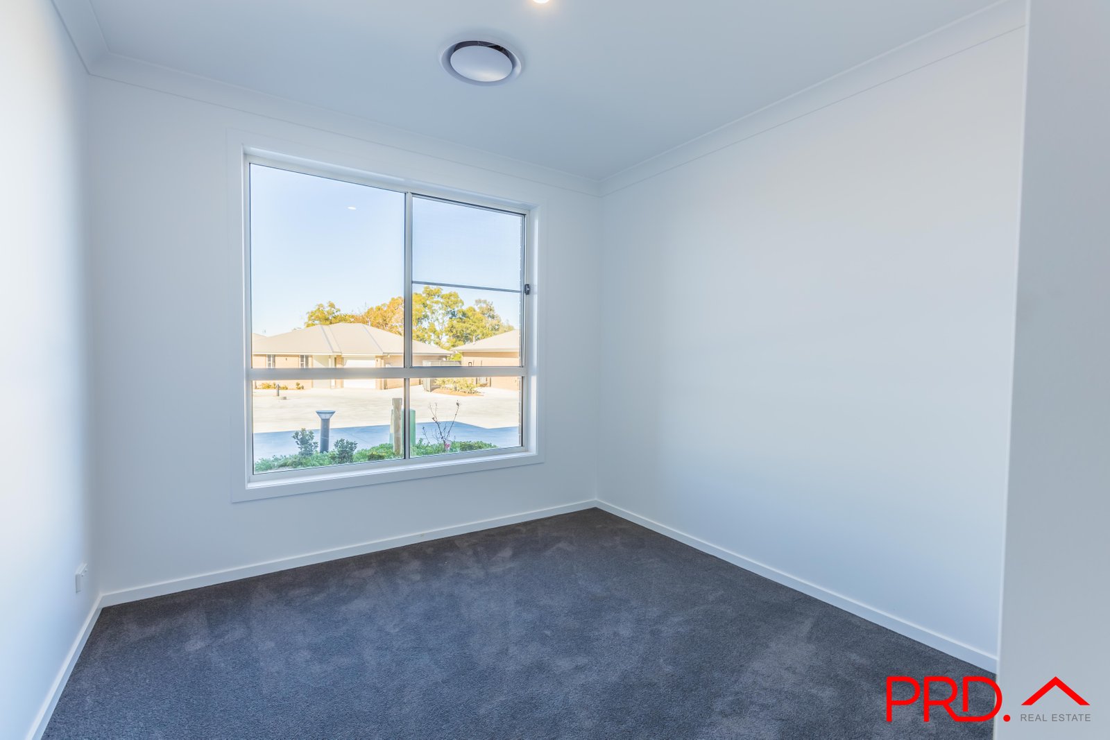 7/6 Ainslie Place TAMWORTH 4