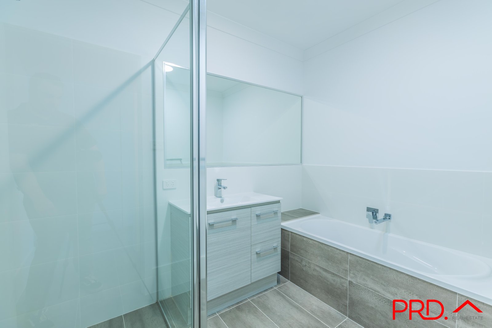 7/6 Ainslie Place TAMWORTH 9