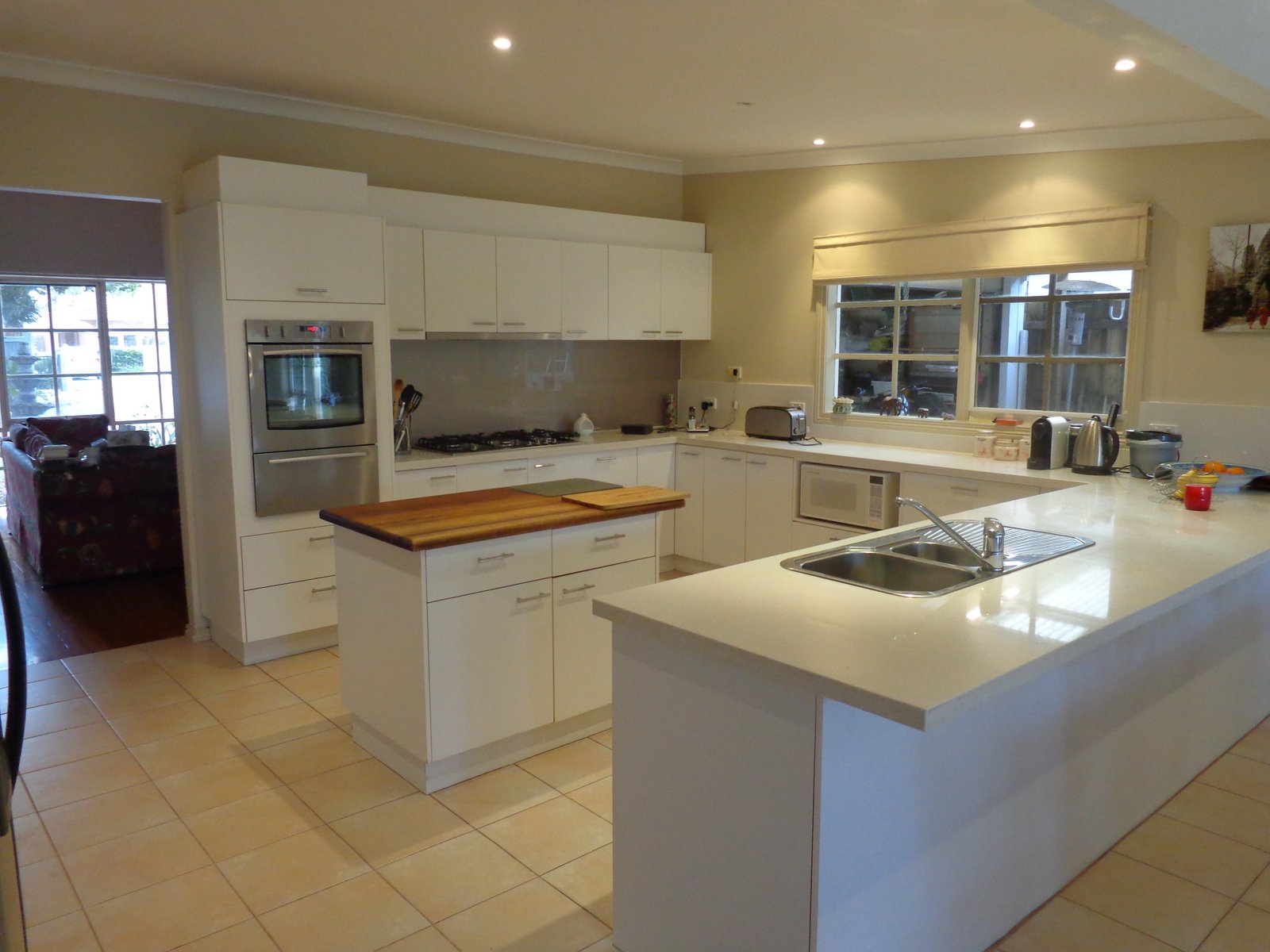 Gallery: 76 Albenca Street
