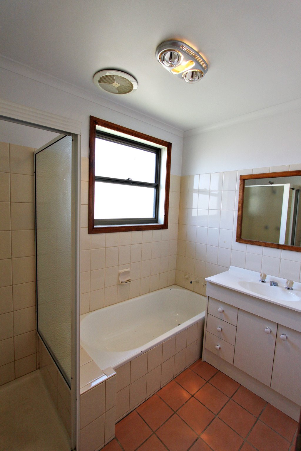 76 Albury Street TUMBARUMBA 4