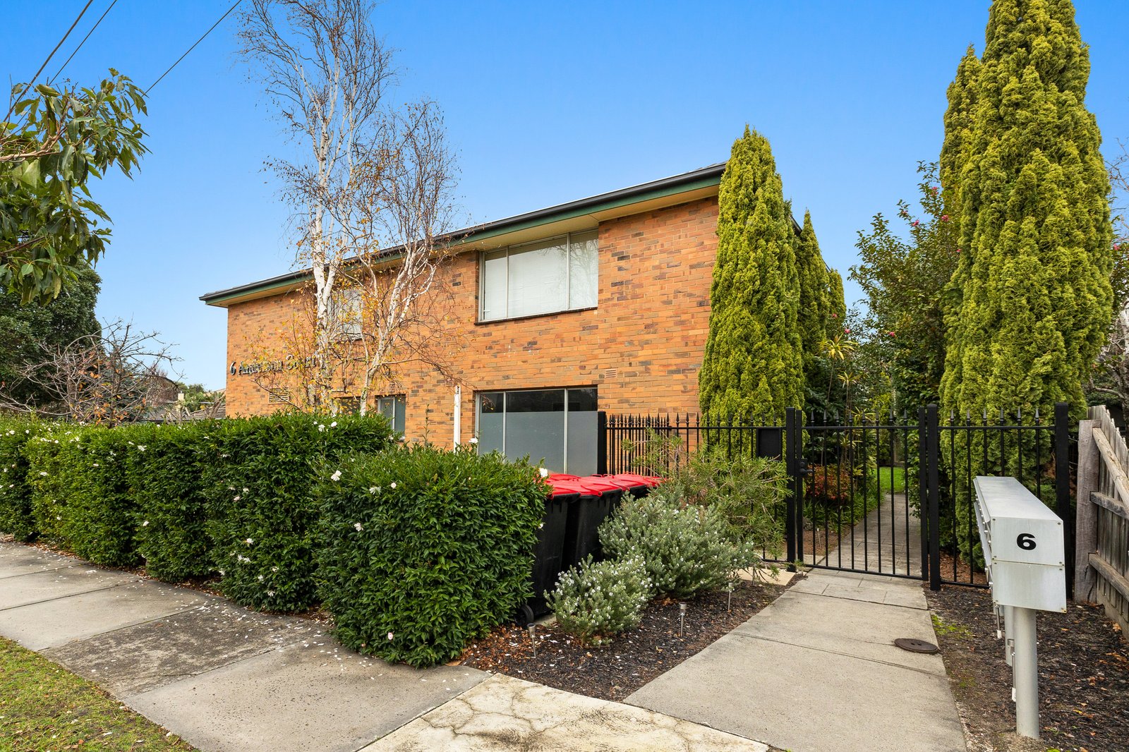 Gallery: 7/6 Anderson Court