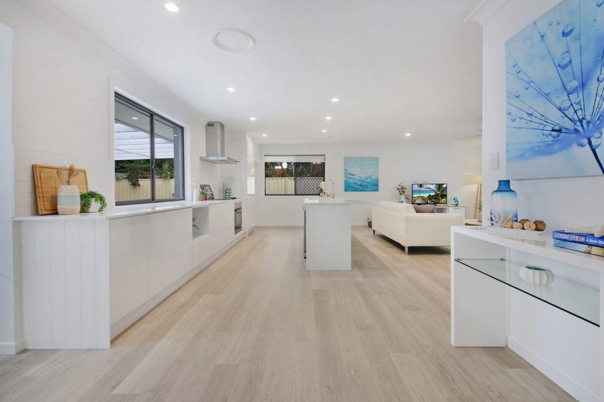76 Barrier Reef Drive Mermaid Waters 6