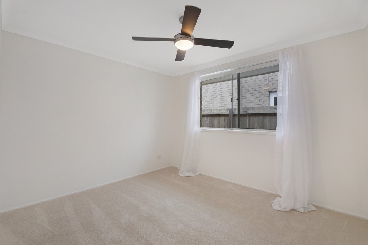 76 Chainey Avenue Miami 11