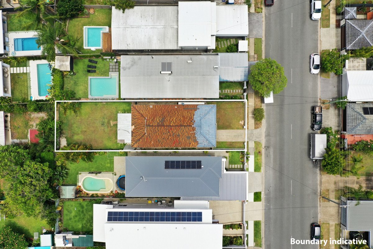 76 Chainey Avenue Miami 14