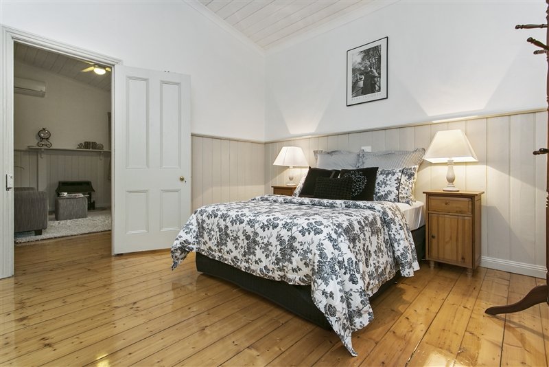 76 Condon Street KENNINGTON 4