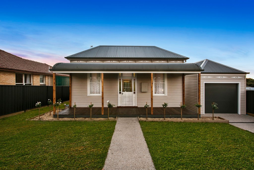 76 Condon Street KENNINGTON 3