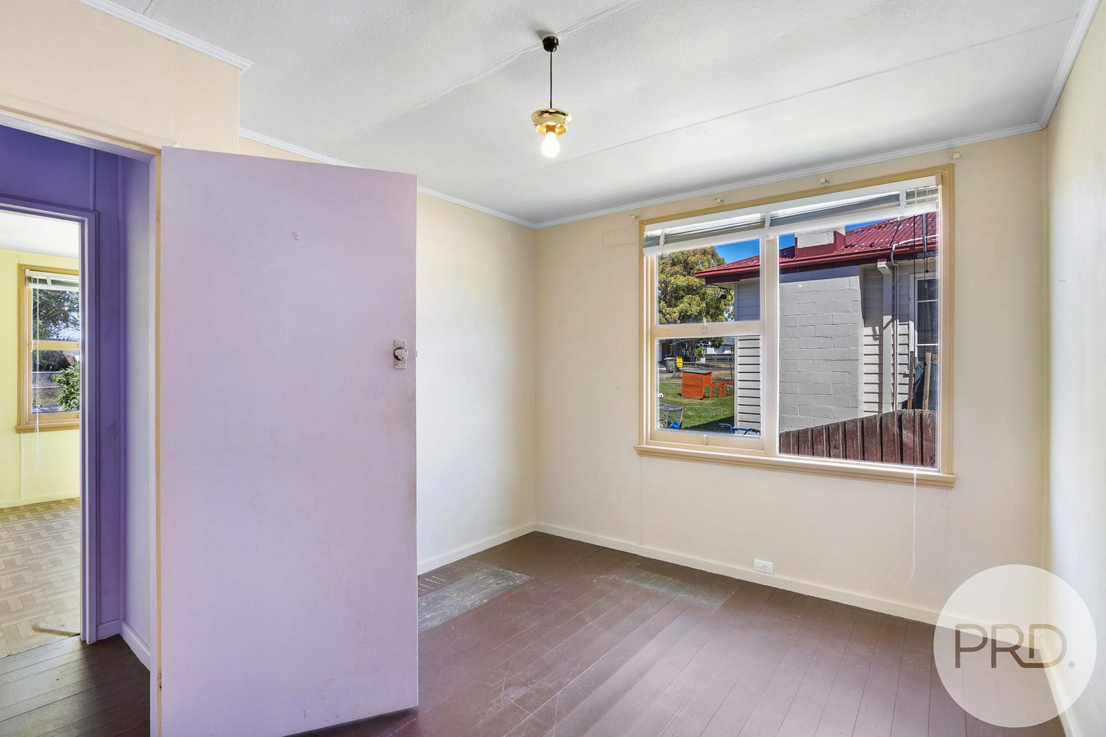 76 Corranga Drive CHIGWELL 16