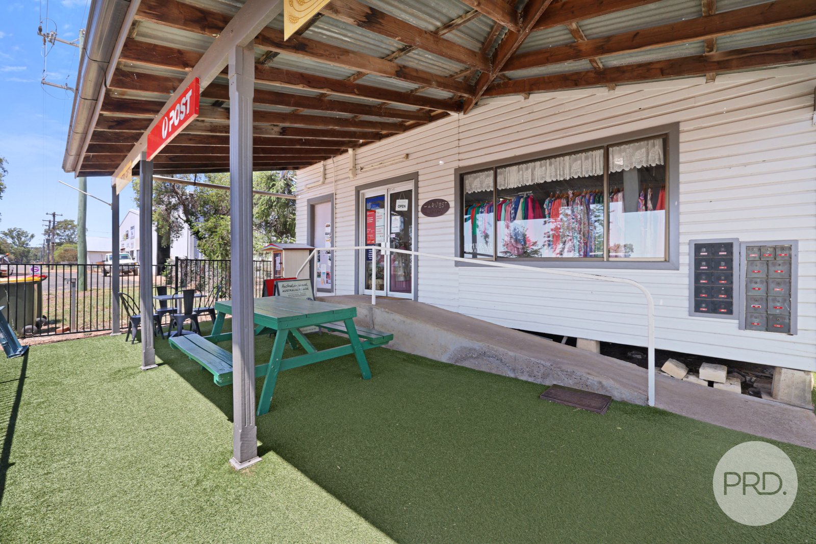 76 Darby Road SPRING RIDGE 17