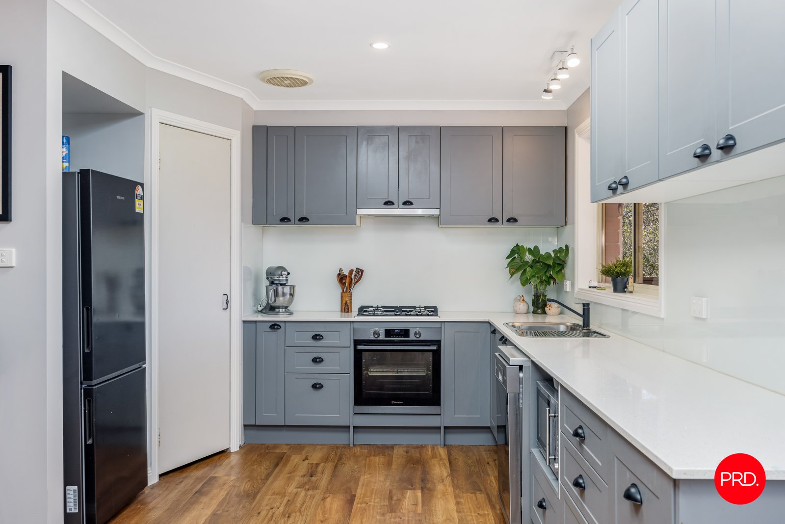 76 Fairbairn Place KYNETON 5