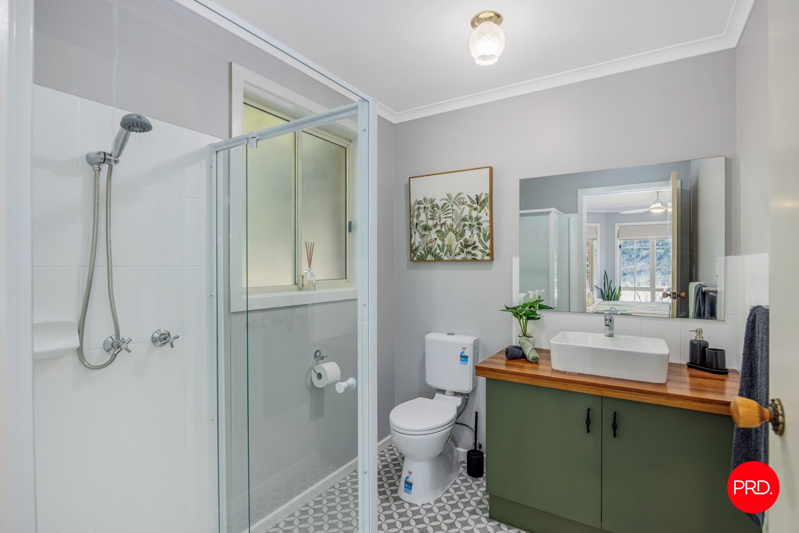 76 Fairbairn Place KYNETON 11