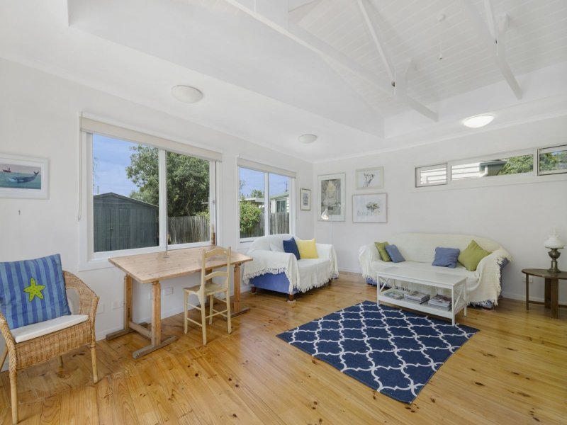 Photos: 76 Golf Links Road