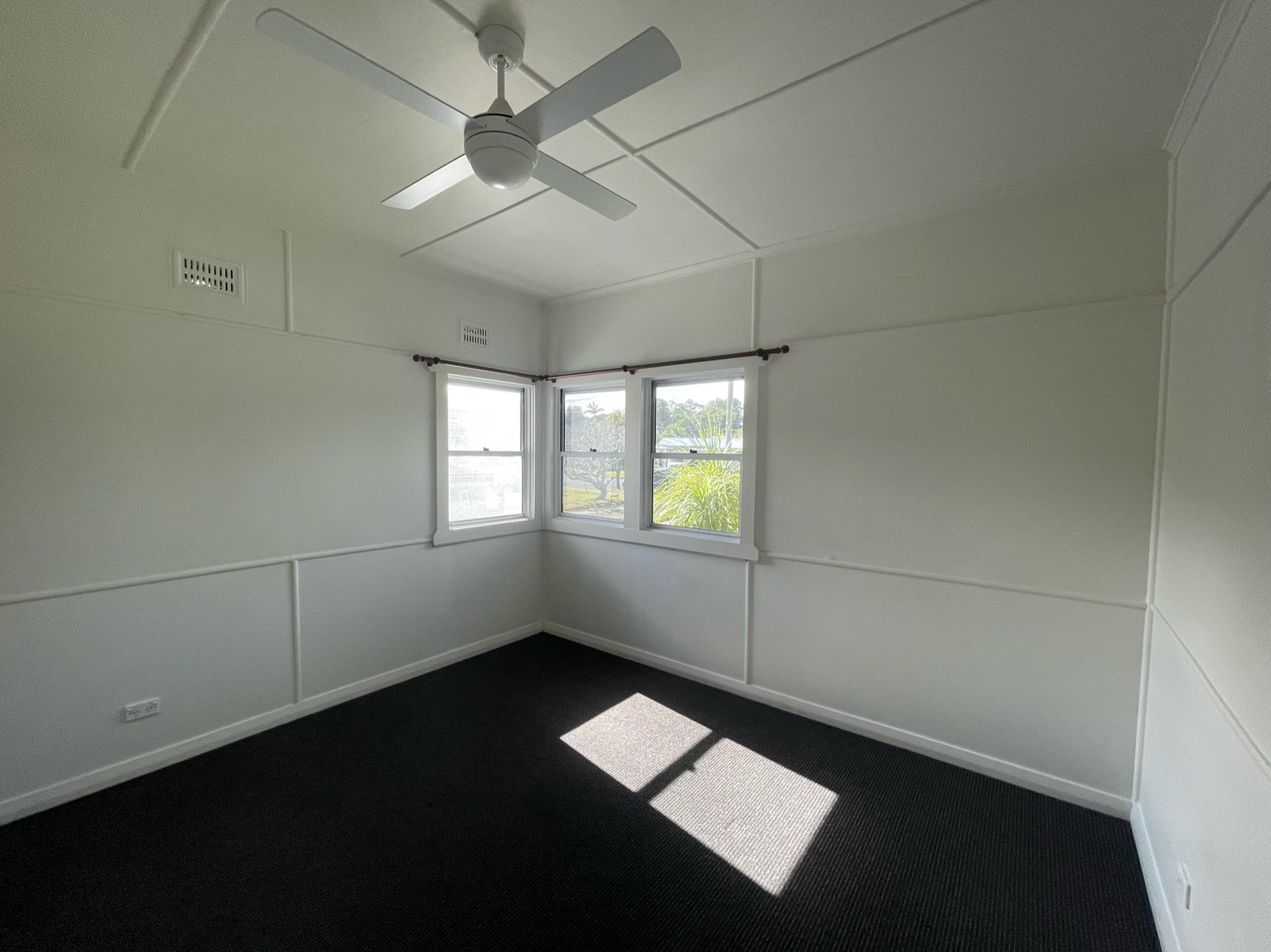 76 Gundagai Street COFFS HARBOUR 8