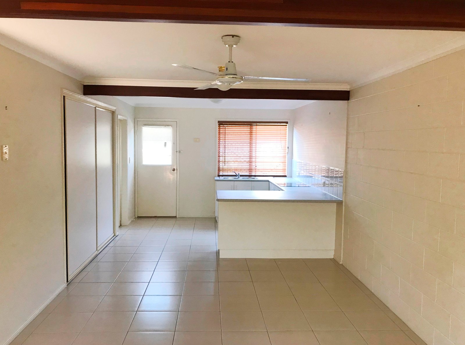 7/6 Hampton Drive TANNUM SANDS 5