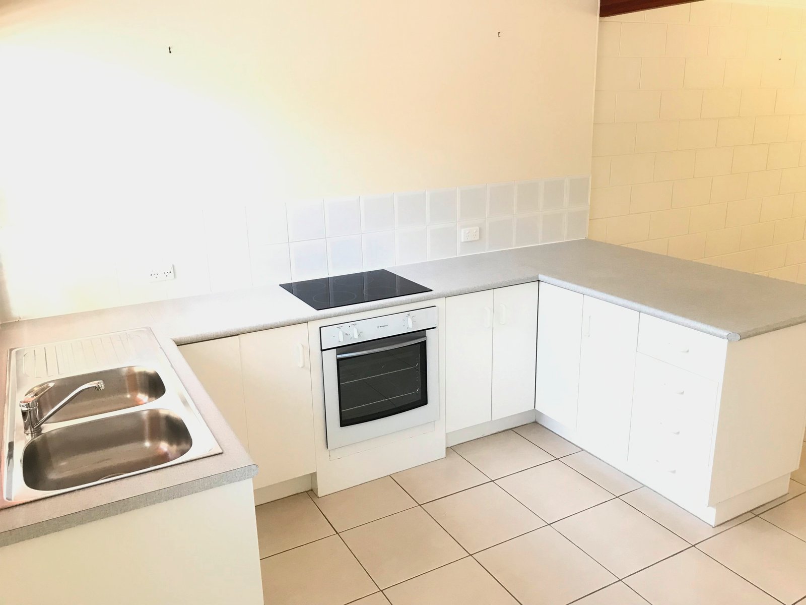 7/6 Hampton Drive TANNUM SANDS 6