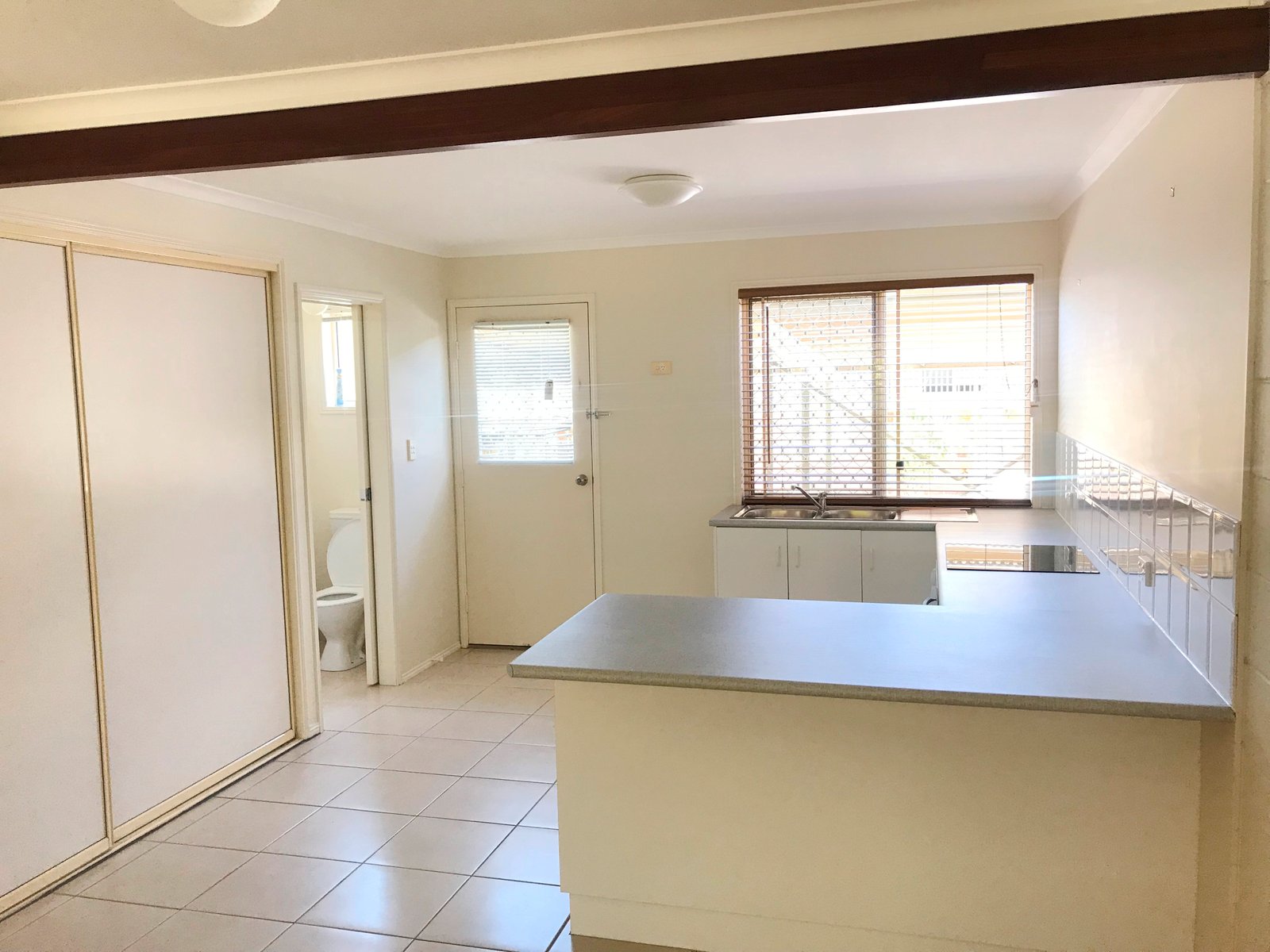 7/6 Hampton Drive TANNUM SANDS 8