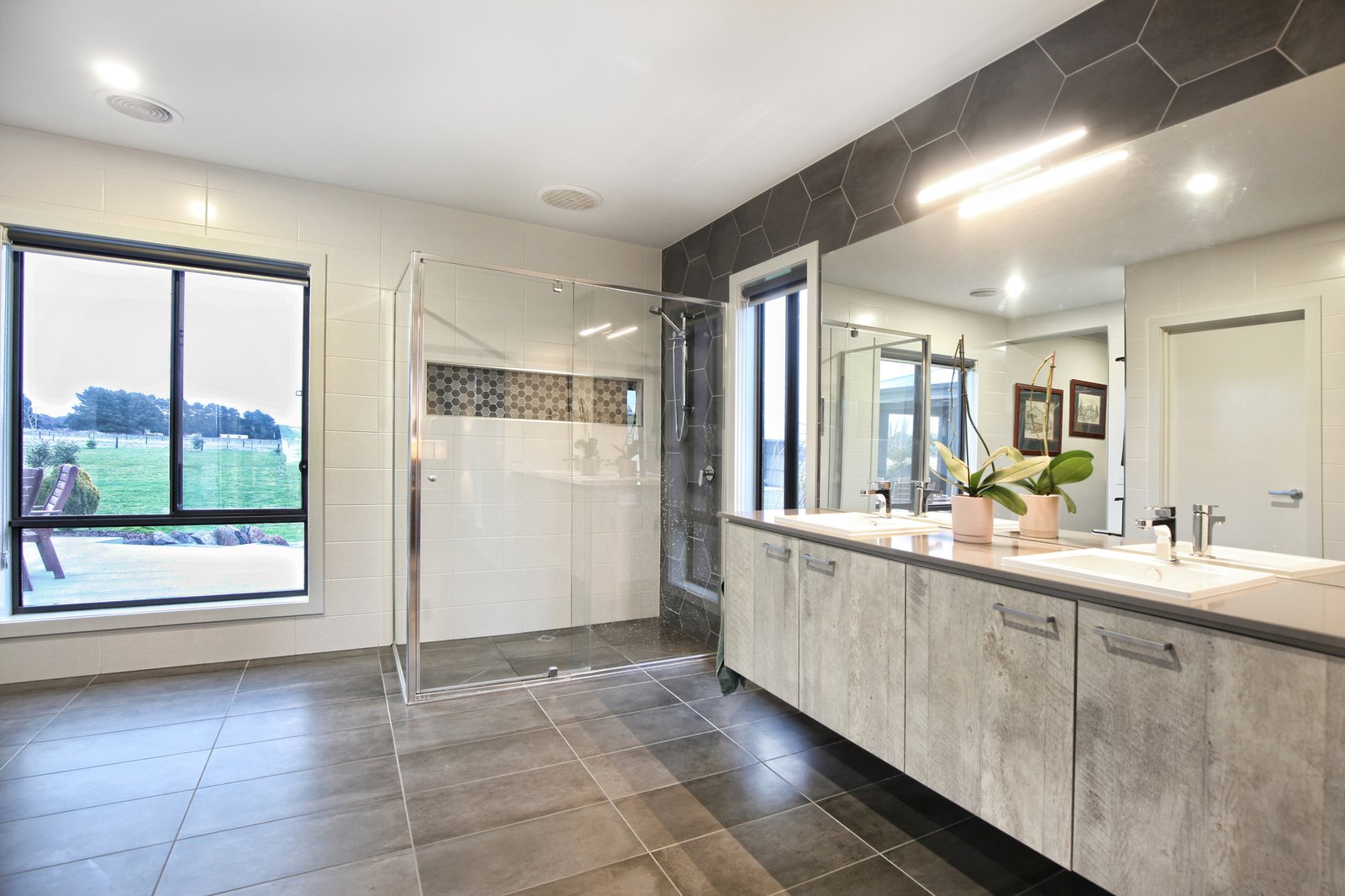 Real Estate and Property in 76 Harts Lane, Kyneton, VIC