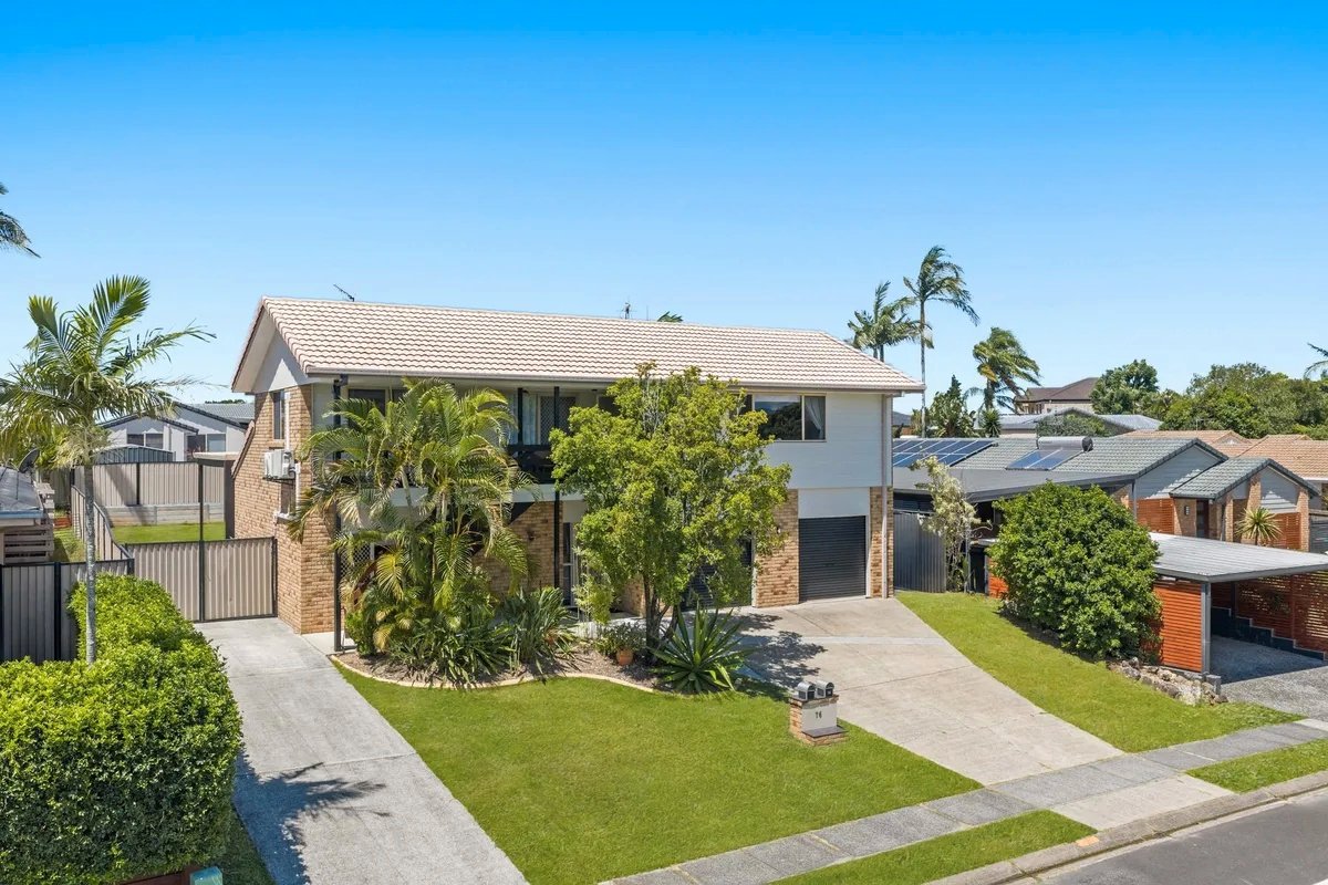 76 Hickey Way Carrara  CARRARA 1
