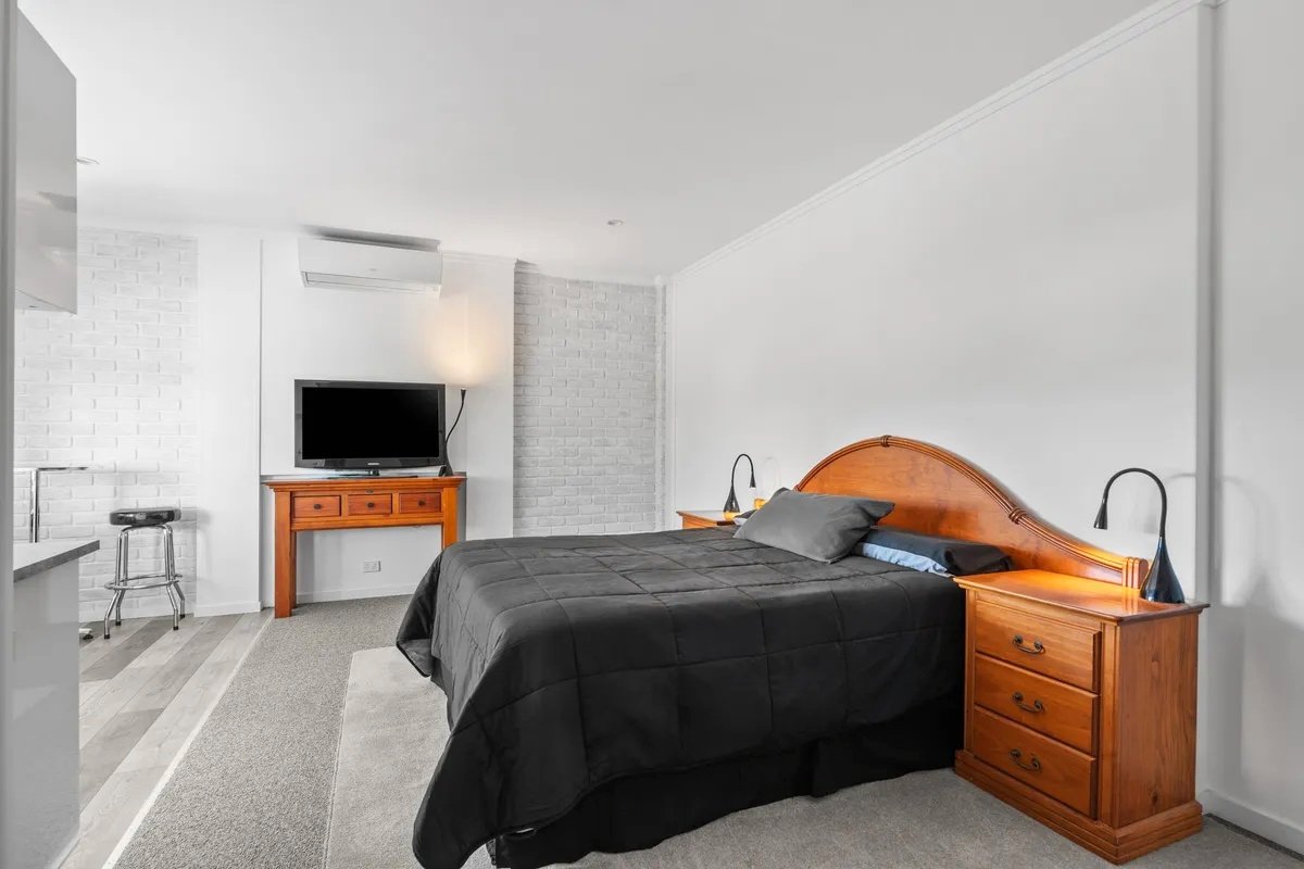 76 Hickey Way Carrara  CARRARA 8