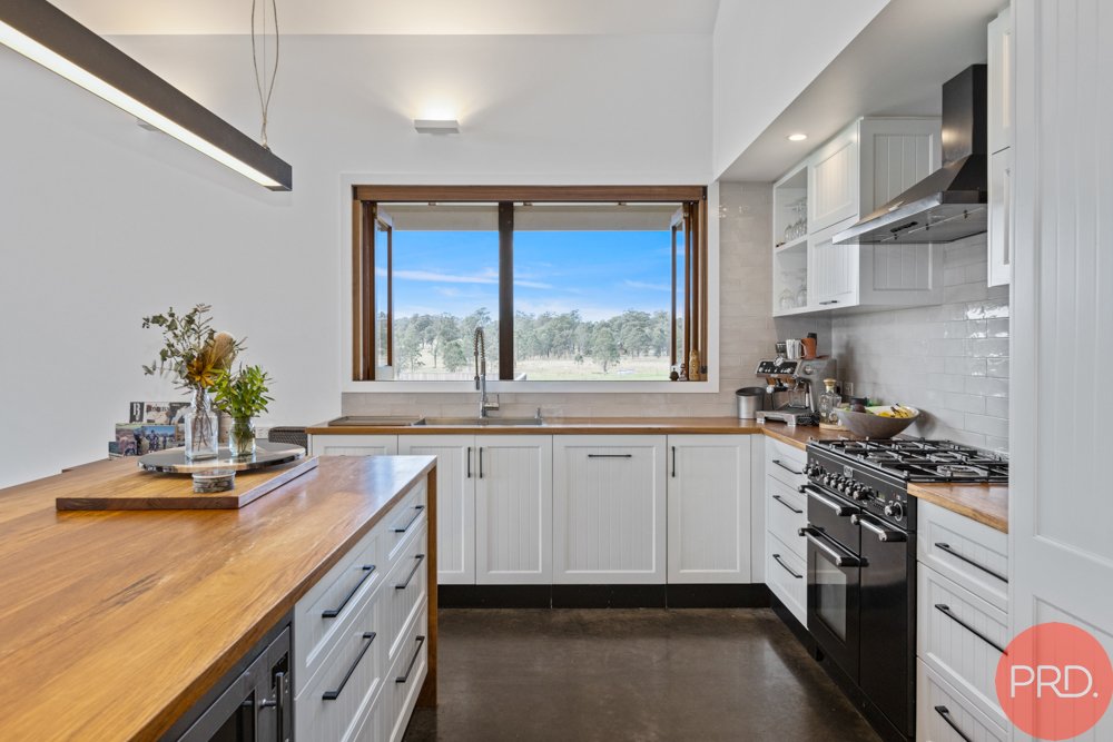 76 James Lane BISHOPS BRIDGE 4