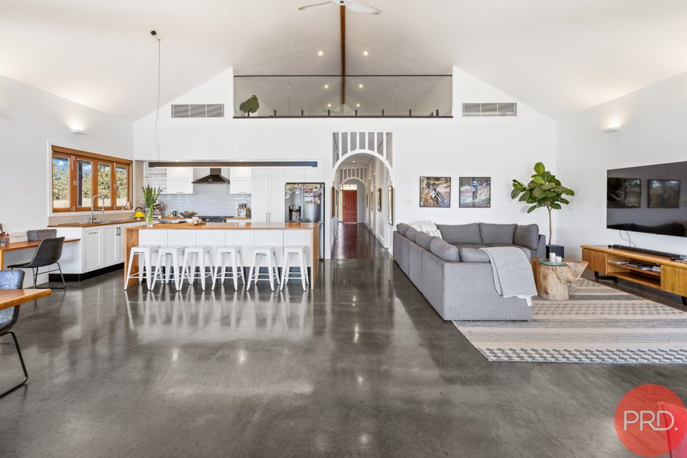 76 James Lane BISHOPS BRIDGE 6