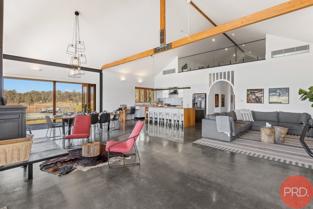 76 James Lane BISHOPS BRIDGE 11