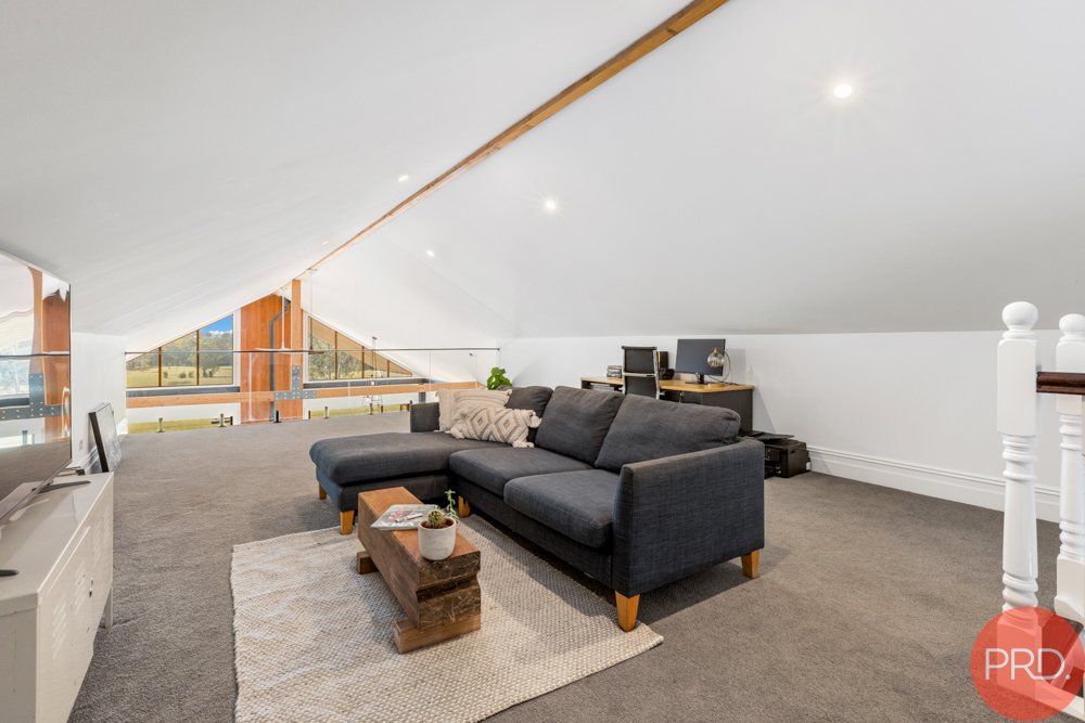 76 James Lane BISHOPS BRIDGE 12